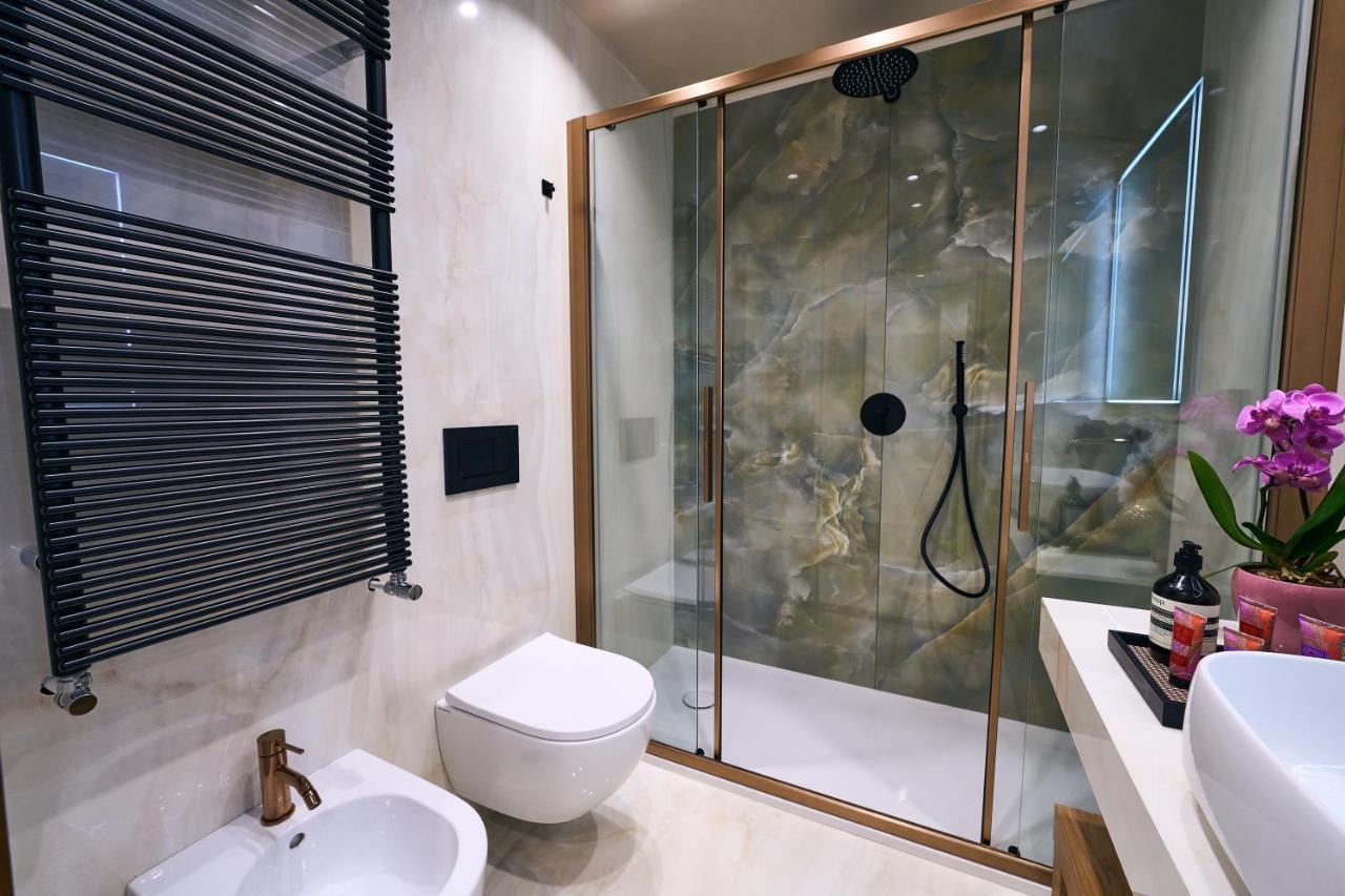 Luxury & Central Apartment Milan Exterior photo
