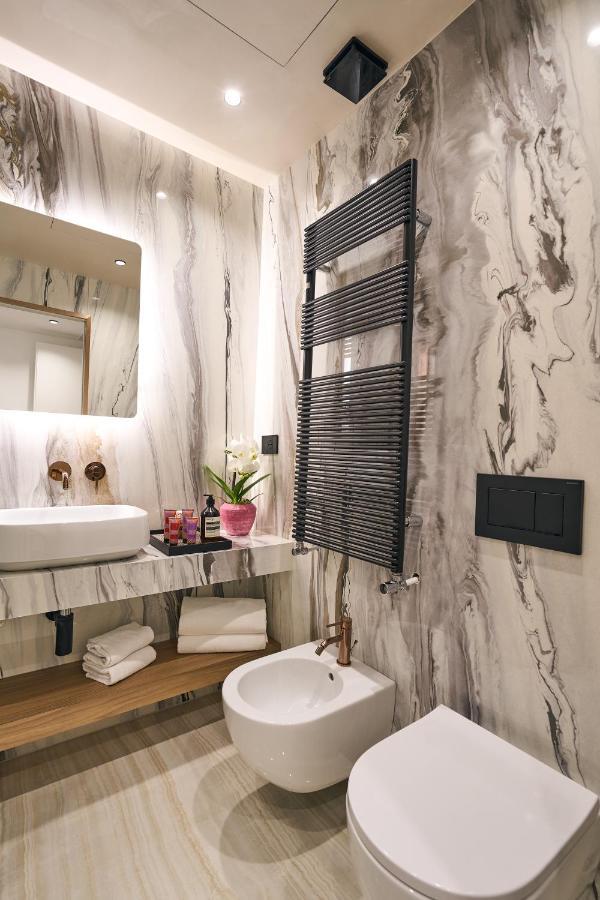 Luxury & Central Apartment Milan Exterior photo