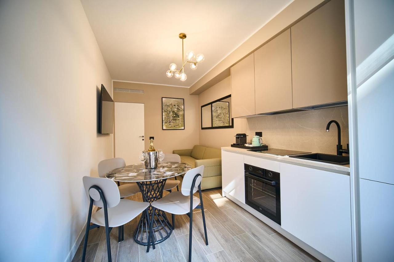 Luxury & Central Apartment Milan Exterior photo