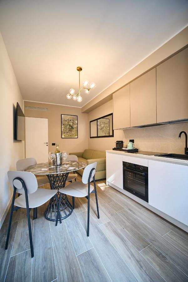 Luxury & Central Apartment Milan Exterior photo