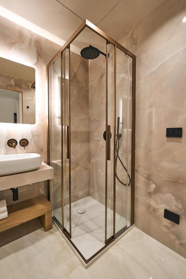 Luxury & Central Apartment Milan Exterior photo