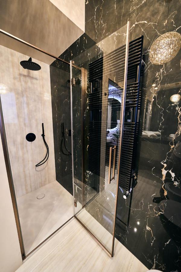 Luxury & Central Apartment Milan Exterior photo